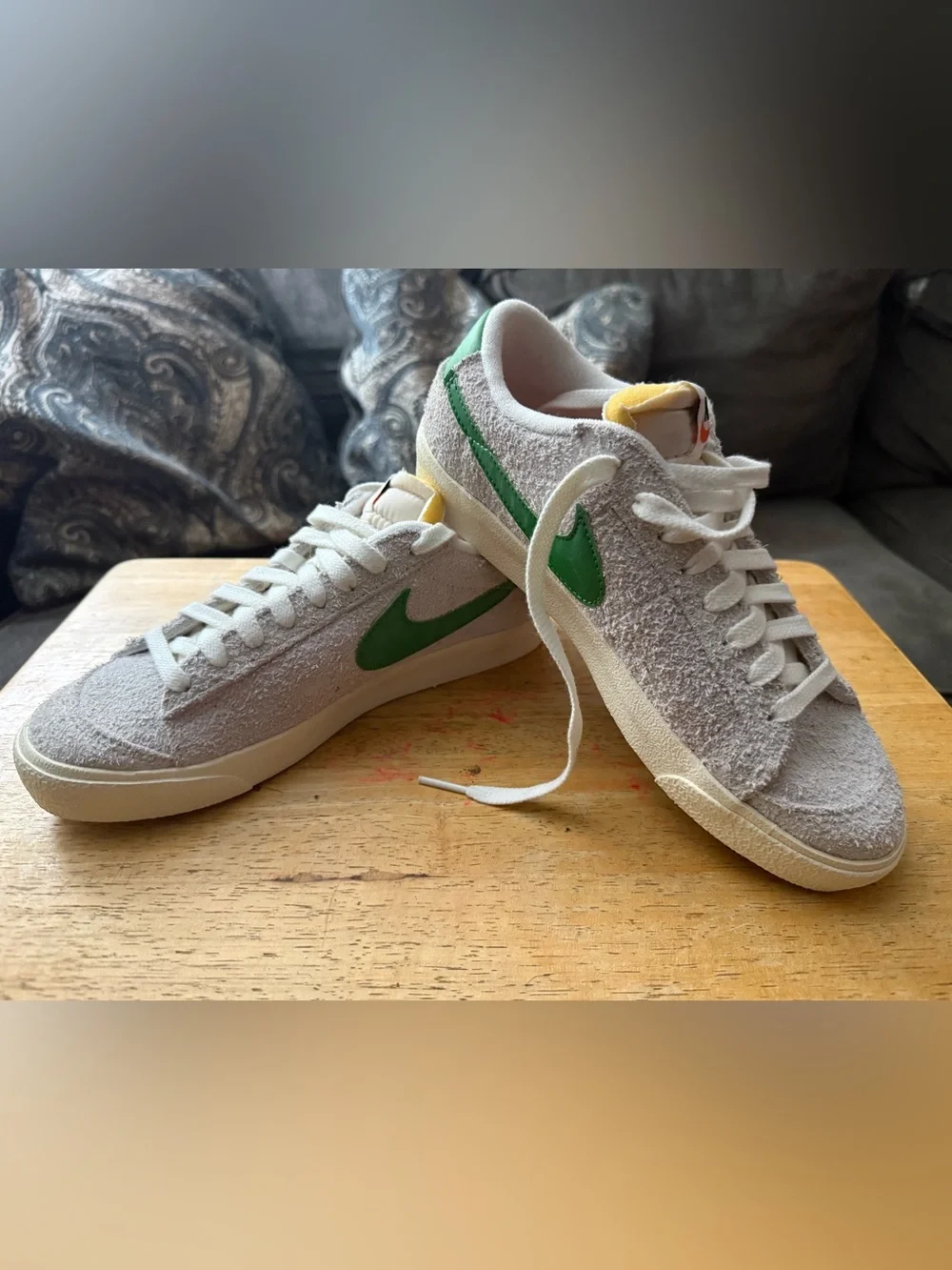 Nike Blazer Low '77 VNTG Shaggy Suede White Green Men's 6.5 / Women's 8 HF3158-1